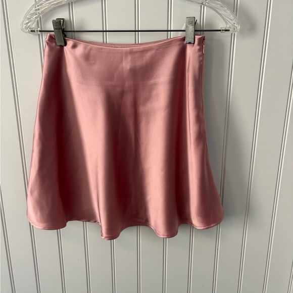 Forever 21 Dresses & Skirts - Forever 31 pale mauve flair silk skirt